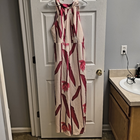 Fashion Nova Halter Jumpsuit NWT - Picture 2 of 8